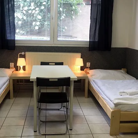 Seven Auberge de jeunesse Prague