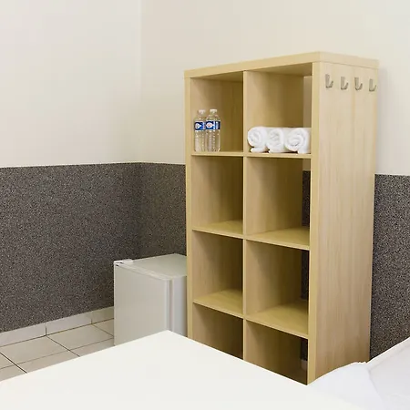 Seven Auberge de jeunesse *