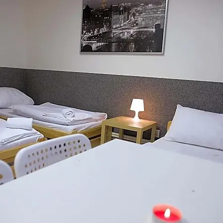 Seven Hostel *