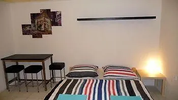 بيت شباب شباب سيفين *